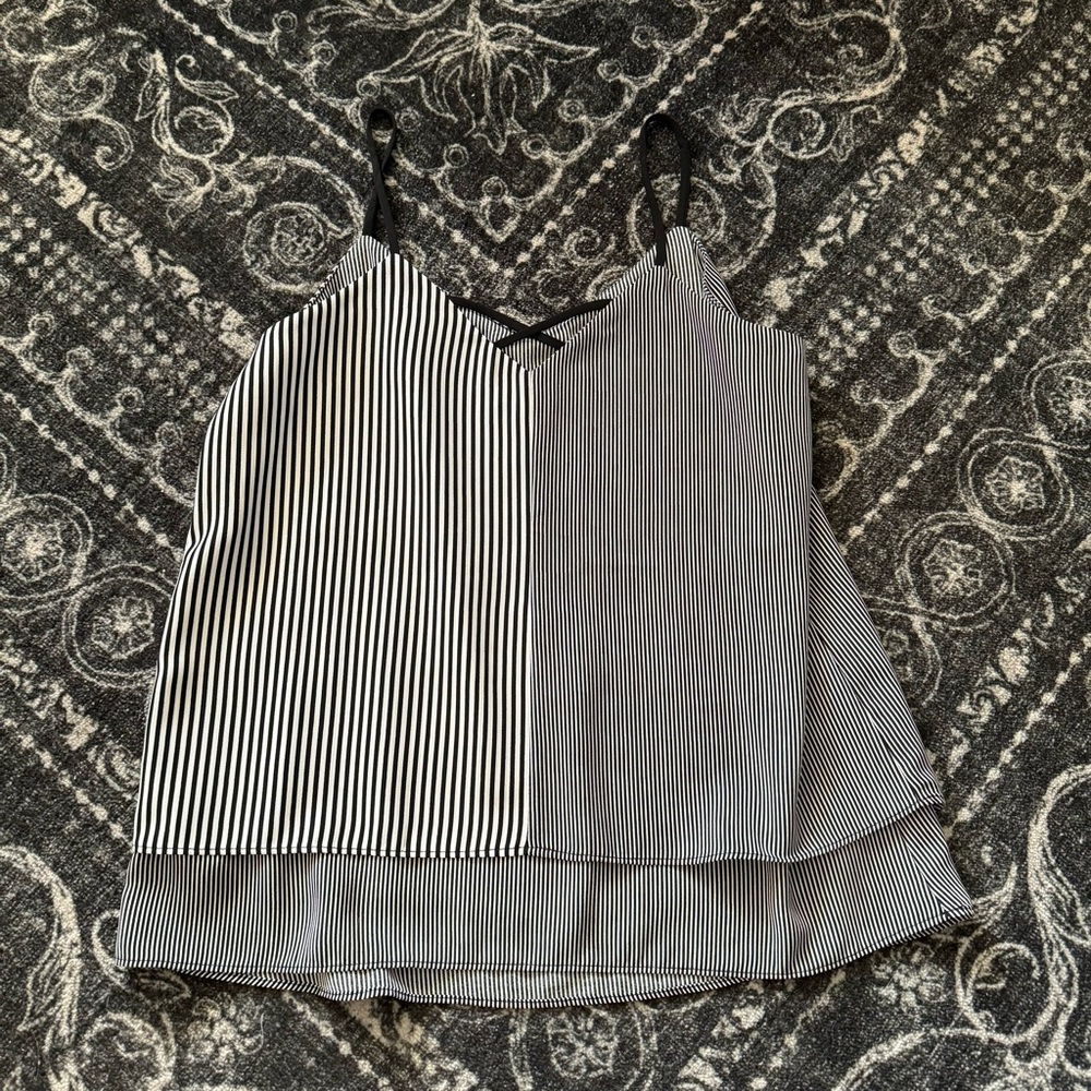 Tank top - Picture 2 of 3